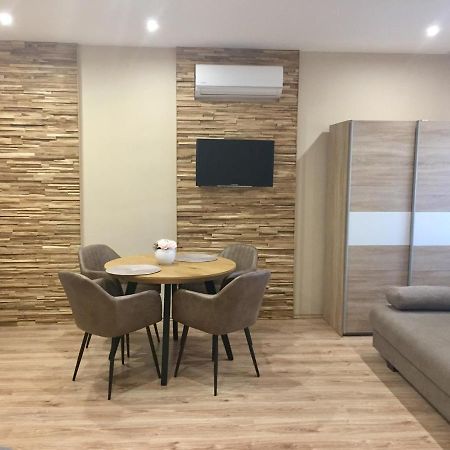 瑙吉考尼饶Family Apartmanhaz公寓 外观 照片
